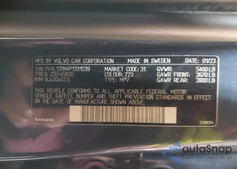 2023 Volvo Xc60 B5 Plus Bright Theme z USA, uszkodzony, nr VIN YV4L12RN4P1331539